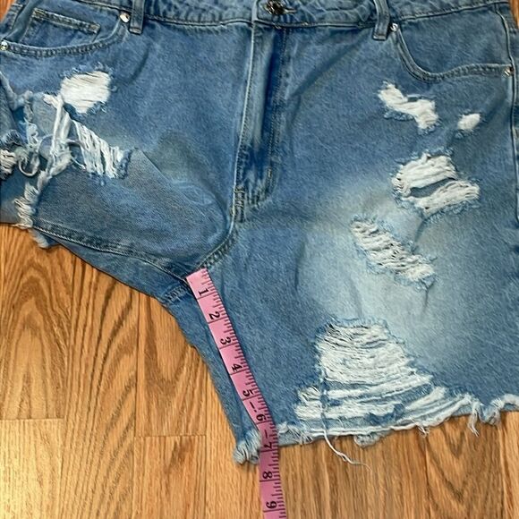 Madden NYC Jean Shorts, distressed, cotton denim, 21 - Picture 4 of 7